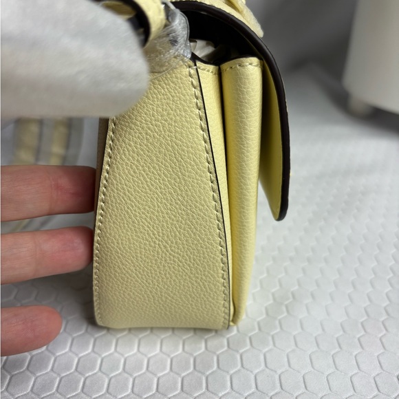 Kate Spade Yellow Floral Appliqué Leather Crossbody NWT - Picture 6 of 10